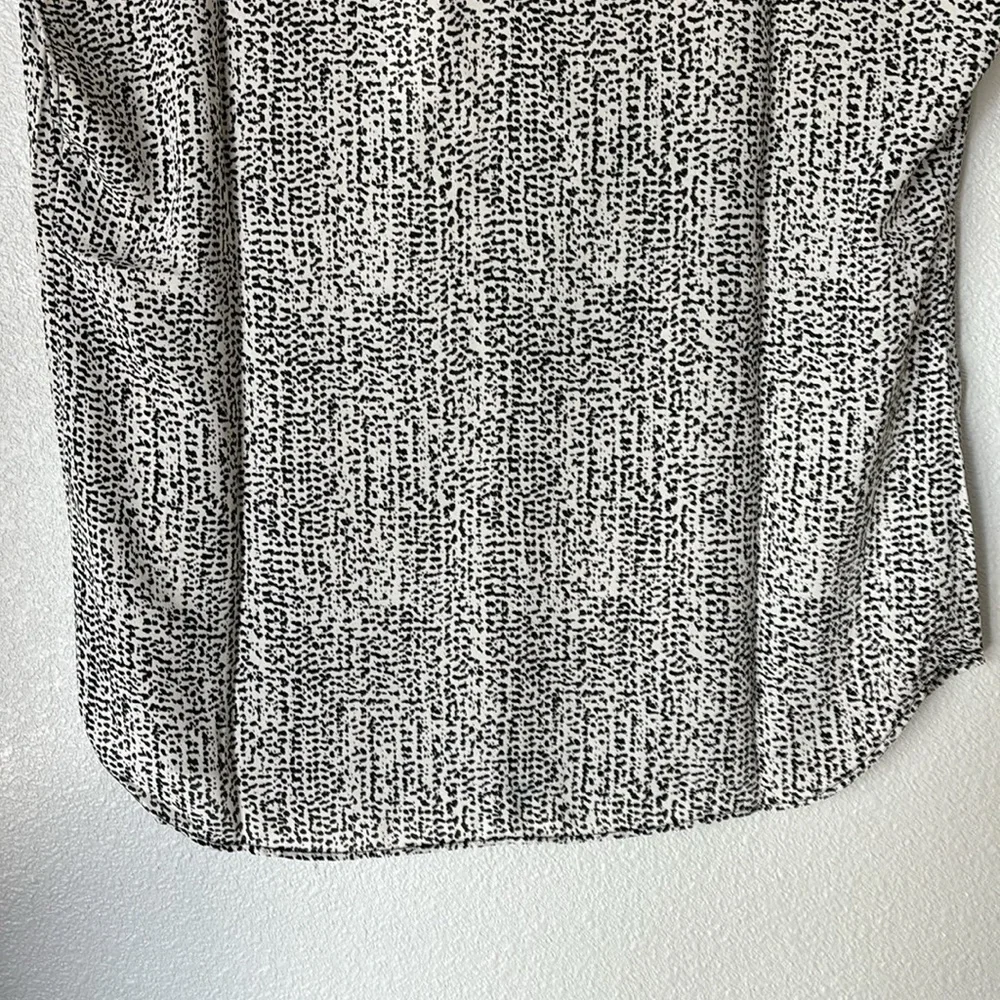 Three Eighty Two Owen Pocketed Tee Small Black and White - Picture 6 of 7